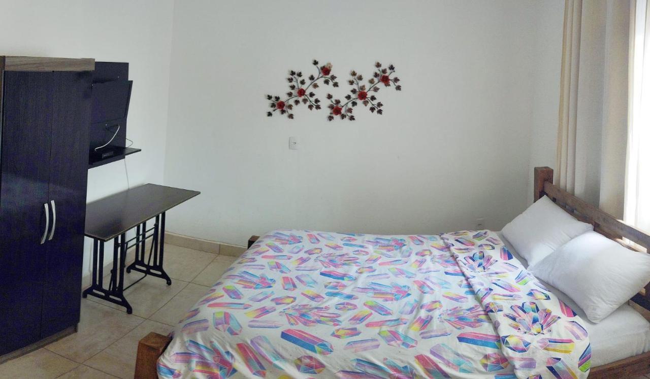 Hostel Dela 티라덴티스 외부 사진
